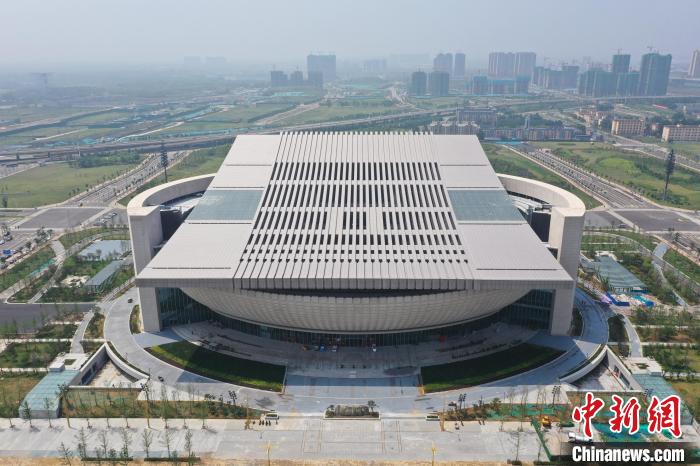 鄭州博物館6萬余件文物再添“新家” 新館月底開館