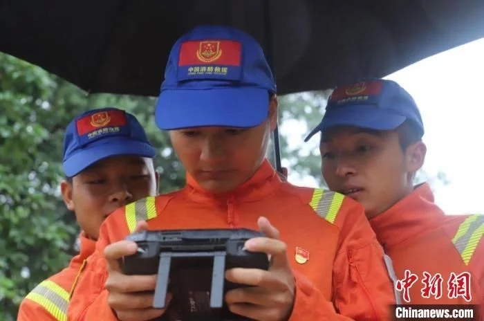 云南北移象群持續向東南方向遷移 人象平安