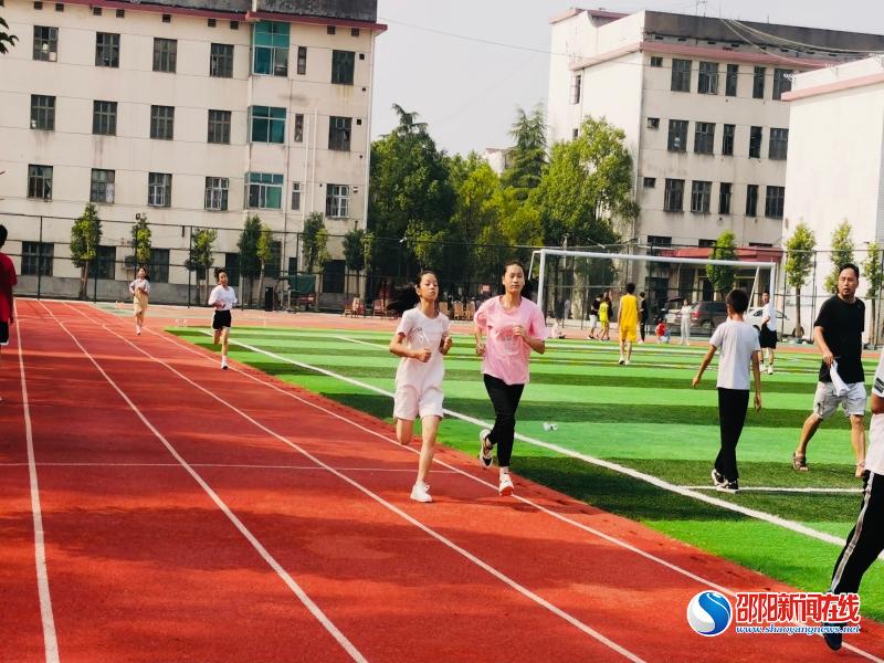 洞口縣石江鎮中學舉行中心校2021年秋季田徑運動會