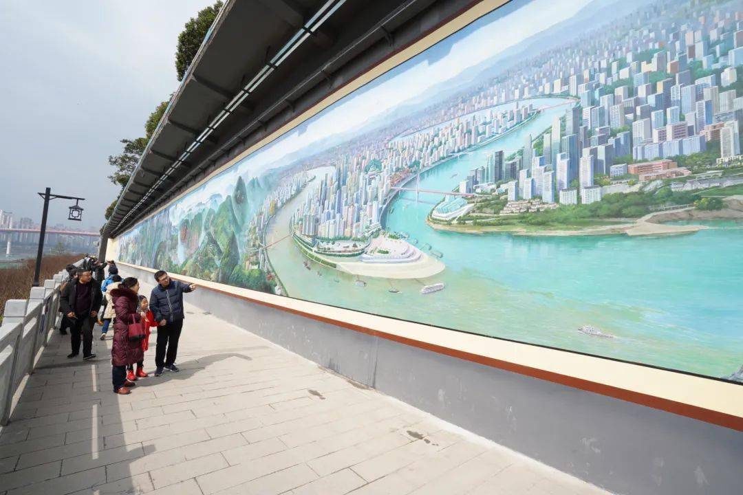 重慶再添綠色新地標 360米墻繪展現長江生態美