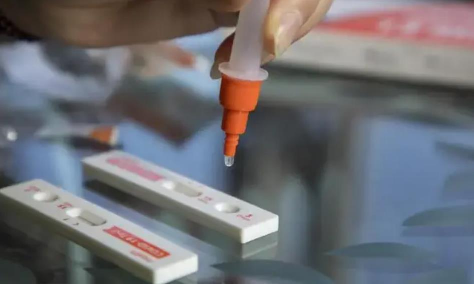 多省份披露疫情達峰時間 該地提倡“醫護人員非必要不測抗原”