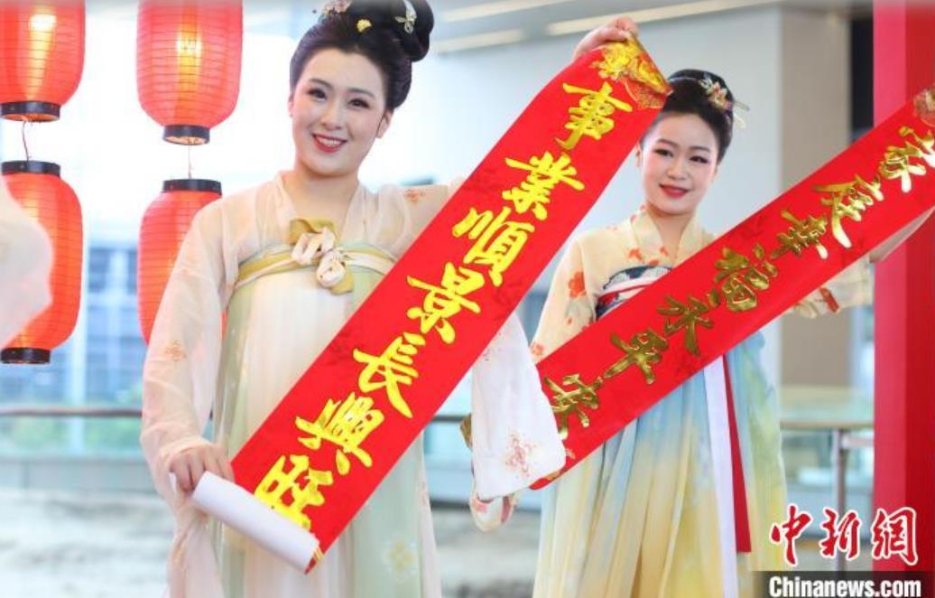 南京迎來旅游消費熱潮 導游從業背景人員被招火速“返崗”