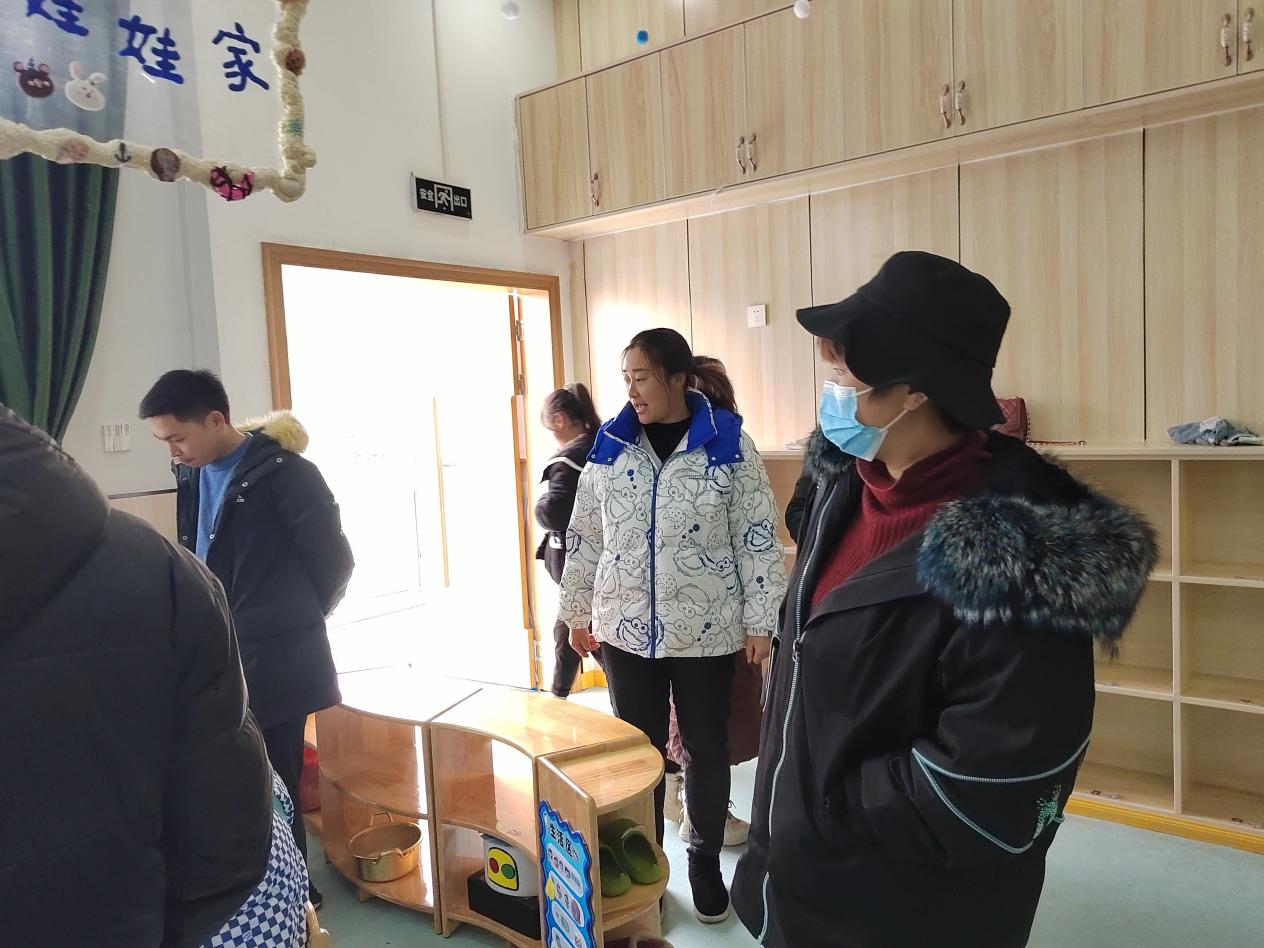 酉陽自治縣鐘多幼兒園深入開展校園安全隱患排查