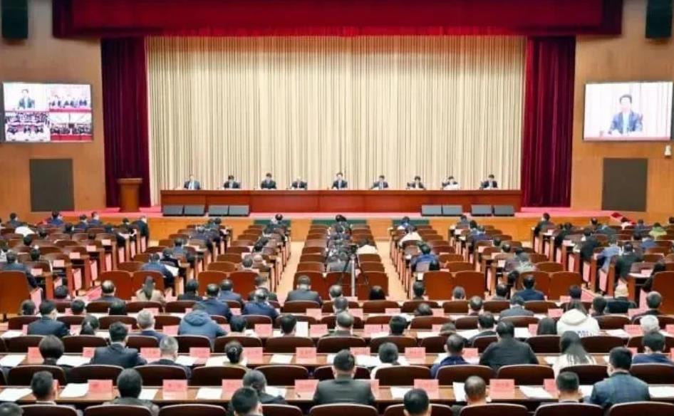 省委書記開會全程網絡直播，130萬人次圍觀