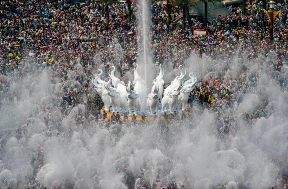 媒體:潑水節有狂歡性質,不必上綱上線大加撻伐隨意扣帽子