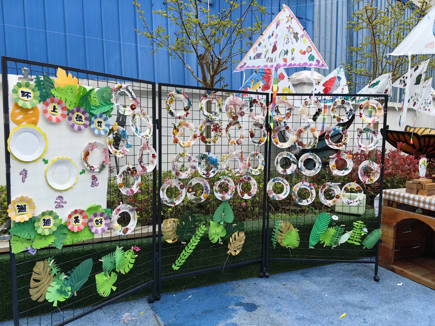 酉陽自治縣鐘多幼兒園開展“春日藝術展”主題繪畫活動