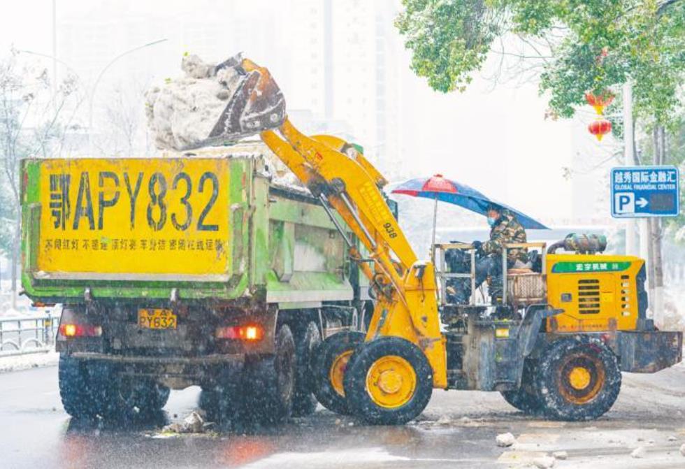 部分擁堵矛盾集中出現,湖北省長:全力抓好公路鐵路除冰除雪
