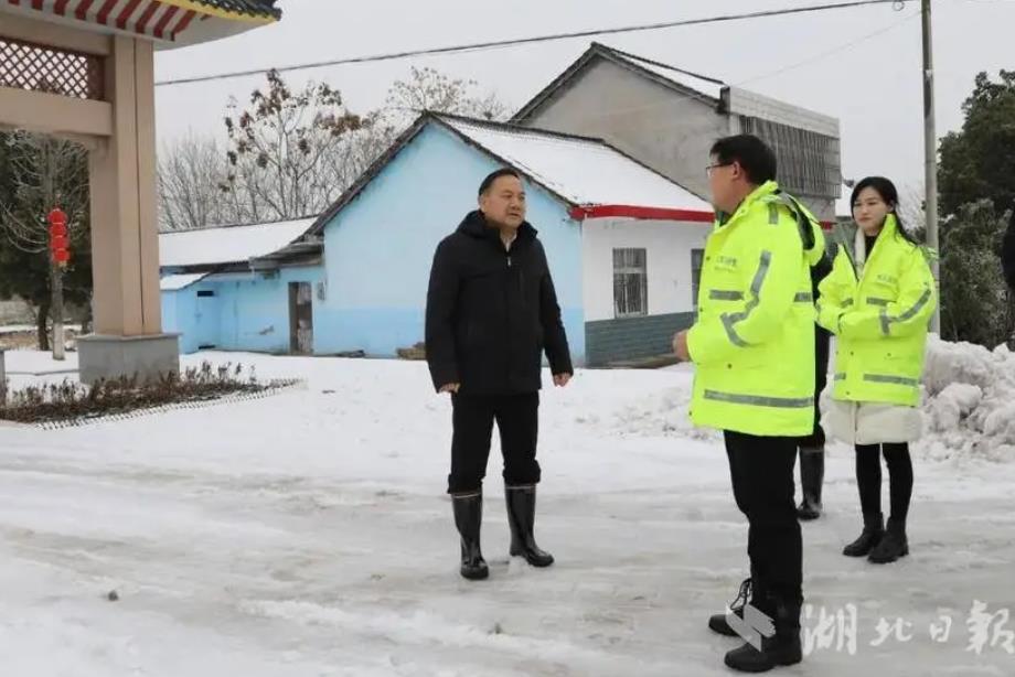 湖南湖北多地市委書記赴交通樞紐一線督導雨雪冰凍災害應對